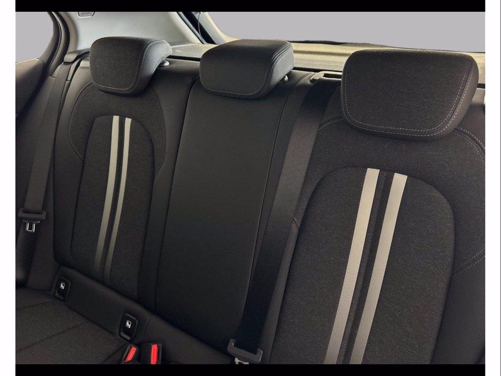 BMW 116d luxury del 2021