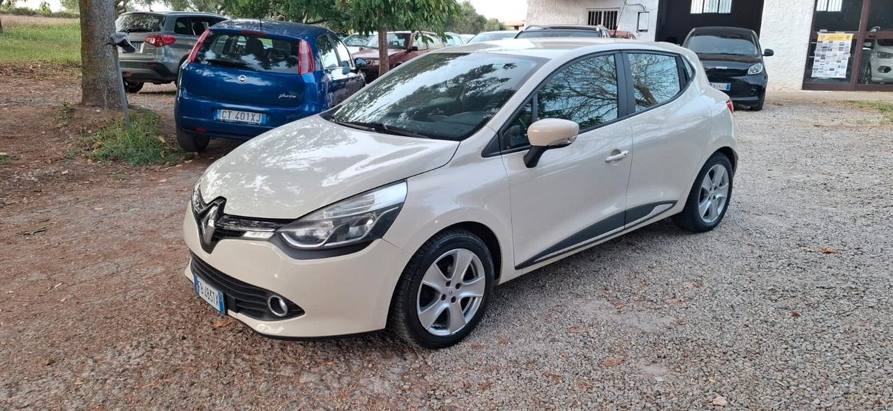 Renault Clio dCi 8V 90CV Start&Stop cambio aut.