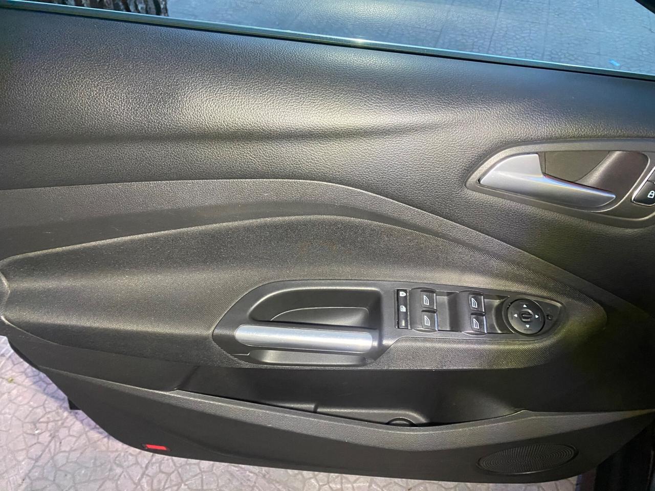 Ford C-Max 1.6 120CV GPL Titanium