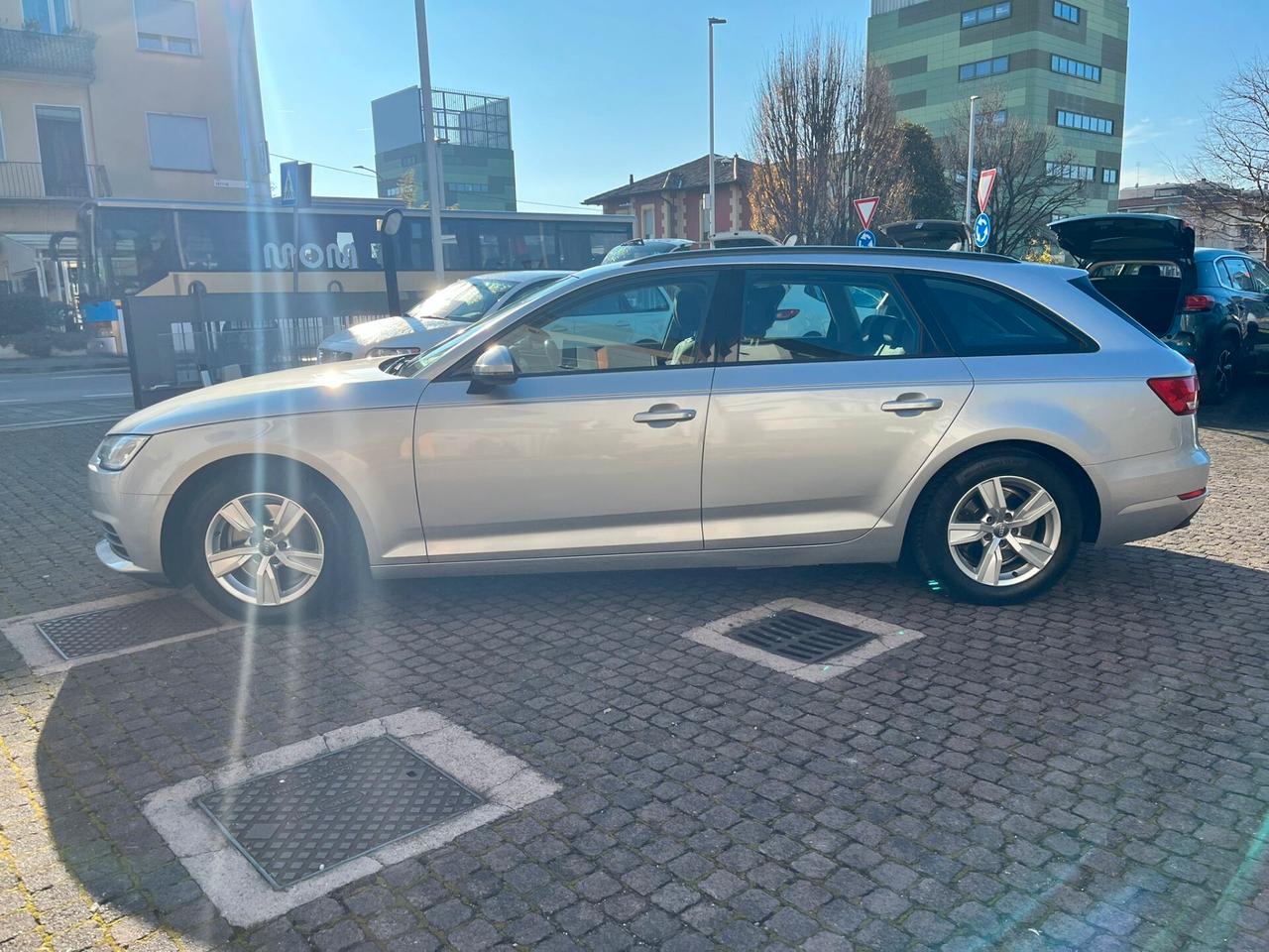 Audi A4 2.0 TDI 150 CV ultra S tronic Business Sport