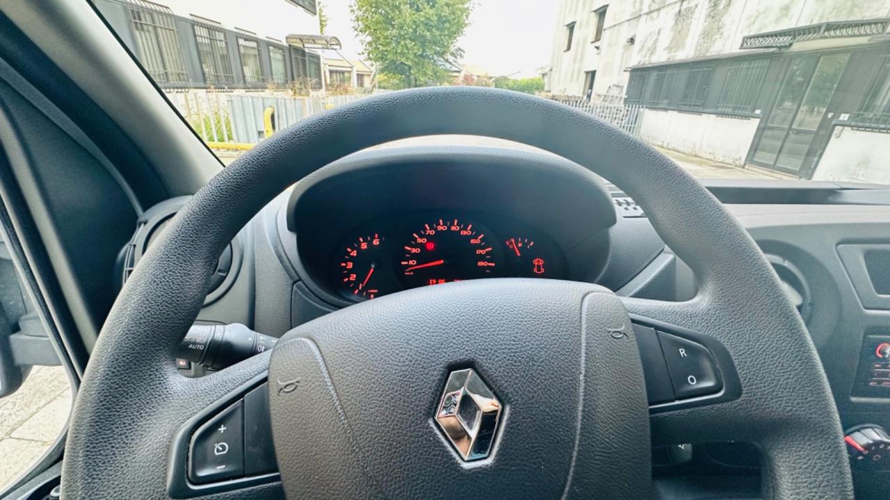 Renault master. Furgone. Euro6