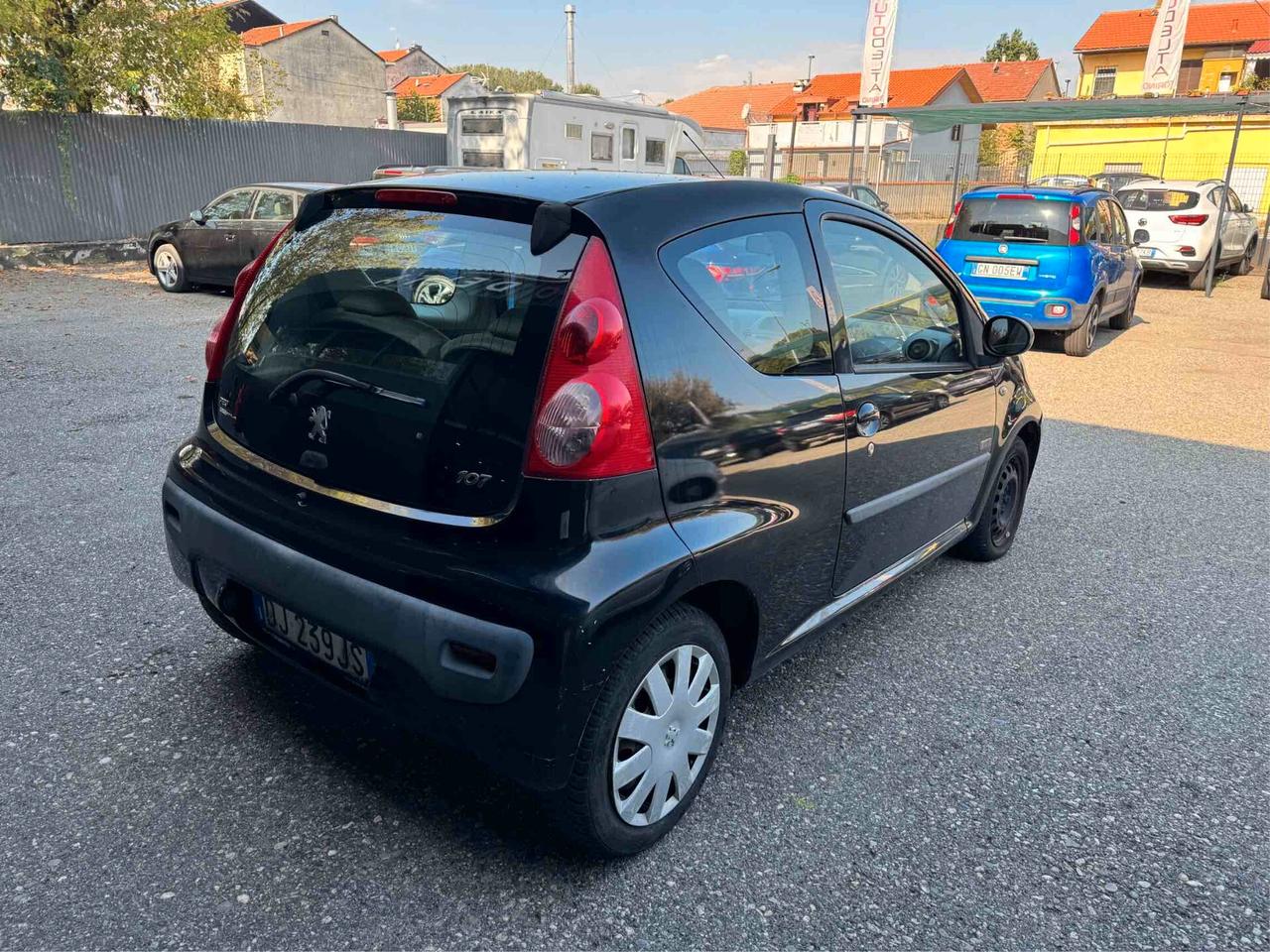 Peugeot 107 1.0 68CV 3p. Sweet Years 2Tronic
