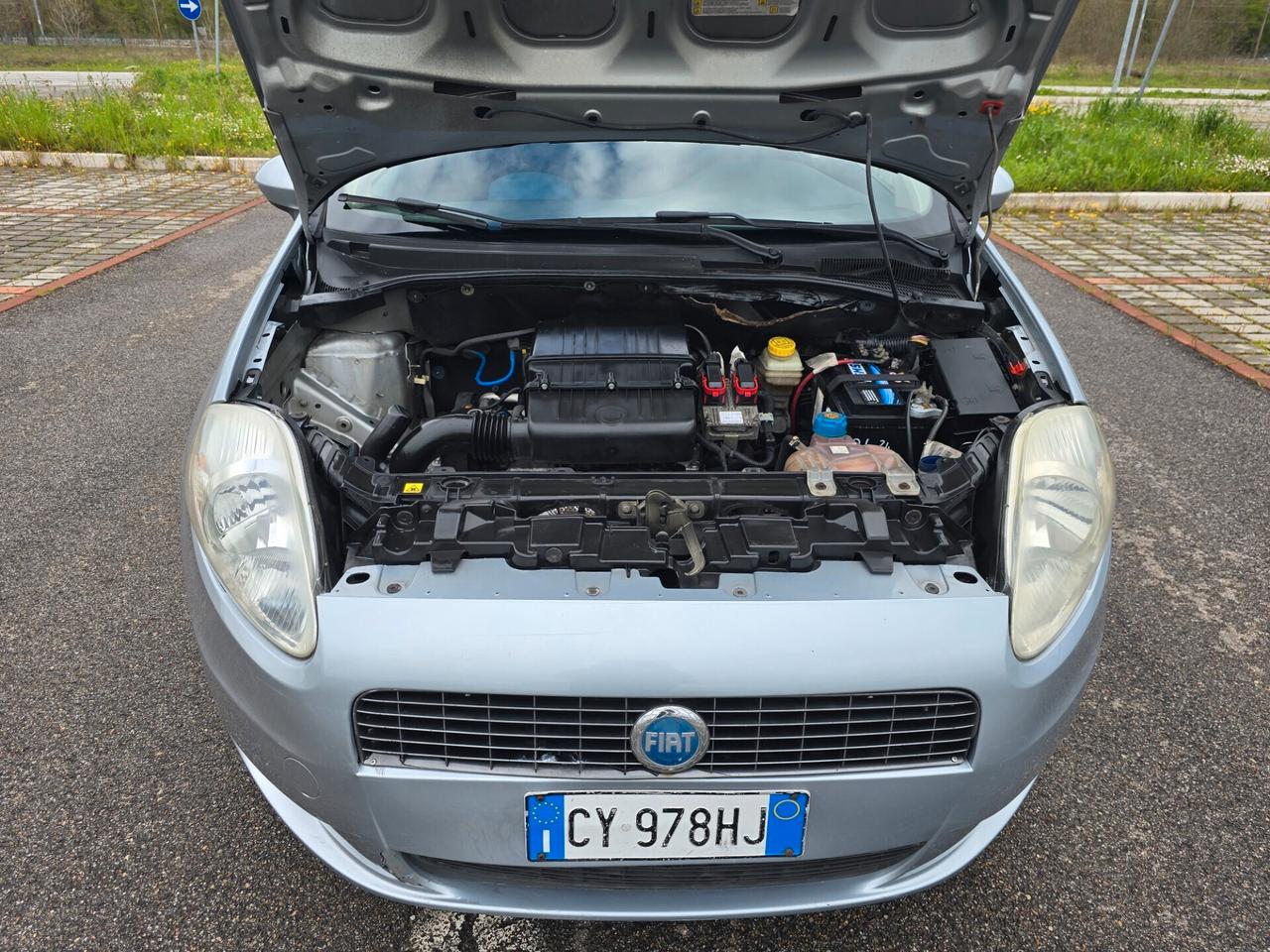 FIAT GRANDE PUNTO 1.2 BENZINA NEOPATENTATI