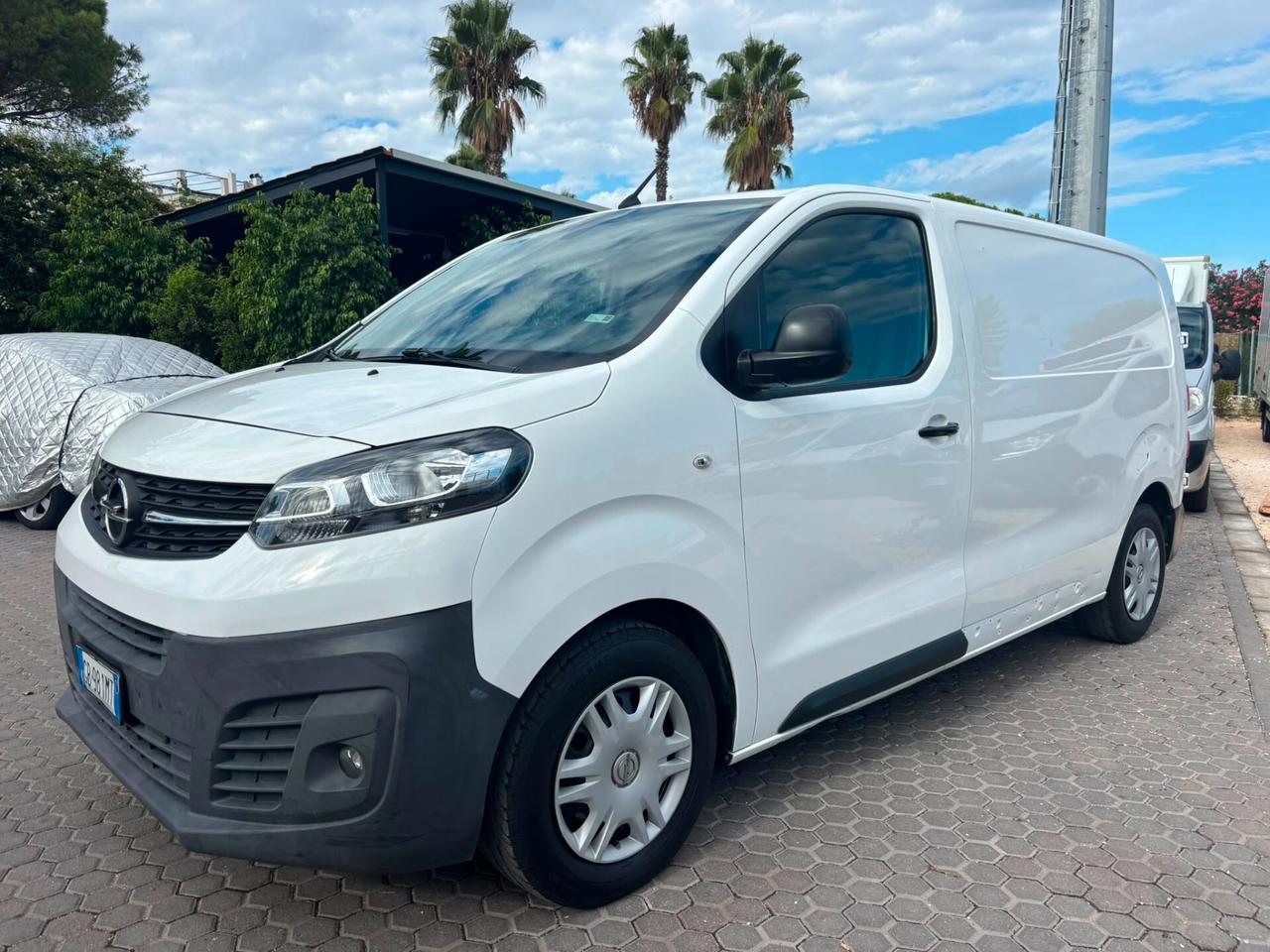 OPEL VIVARO 1.5 DIESEL 120 CV – 2020 – PORTATA 1.004 KG