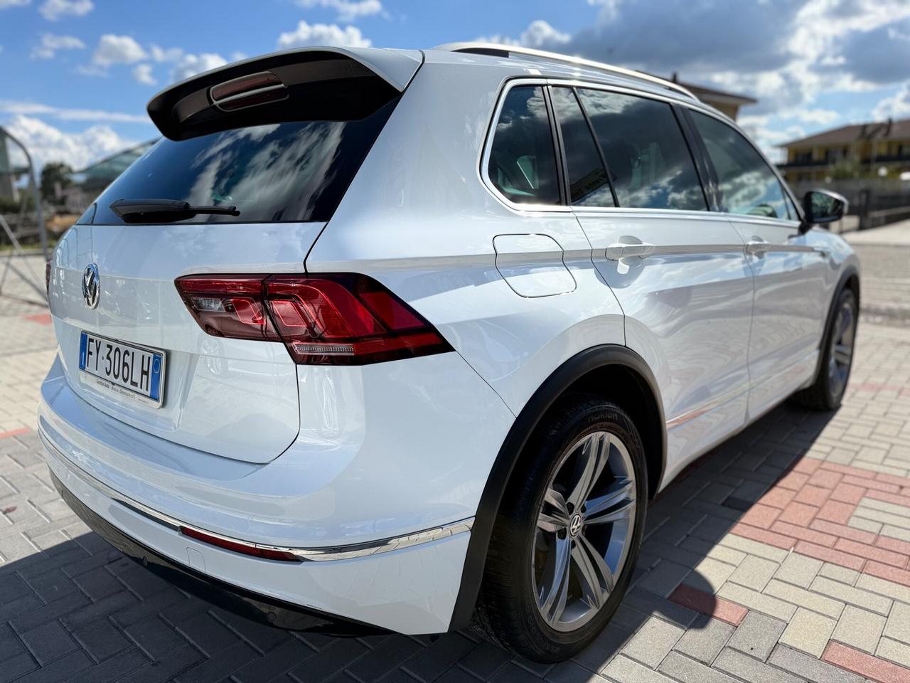 Volkswagen Tiguan 1.5 TSI 150 CV DSG R-LINE ADVANCED.IVA ESPOSTA