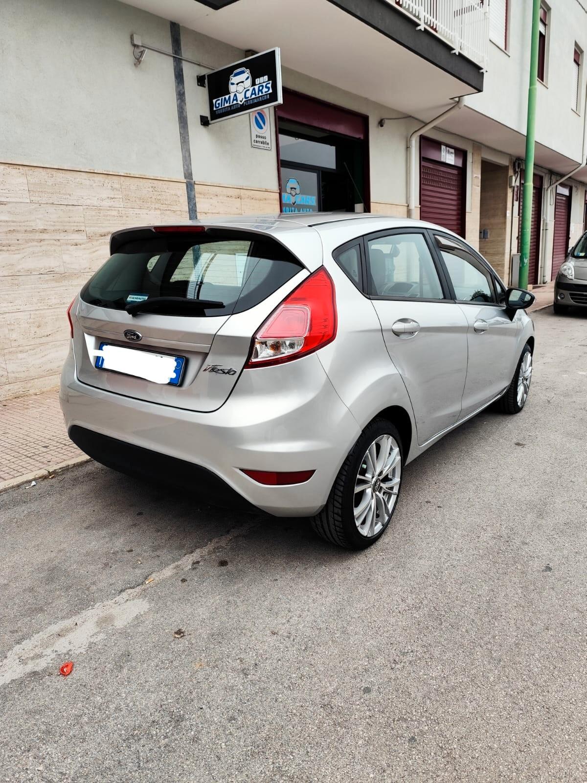 Ford Fiesta 1.5 TDCi Diesel 75CV