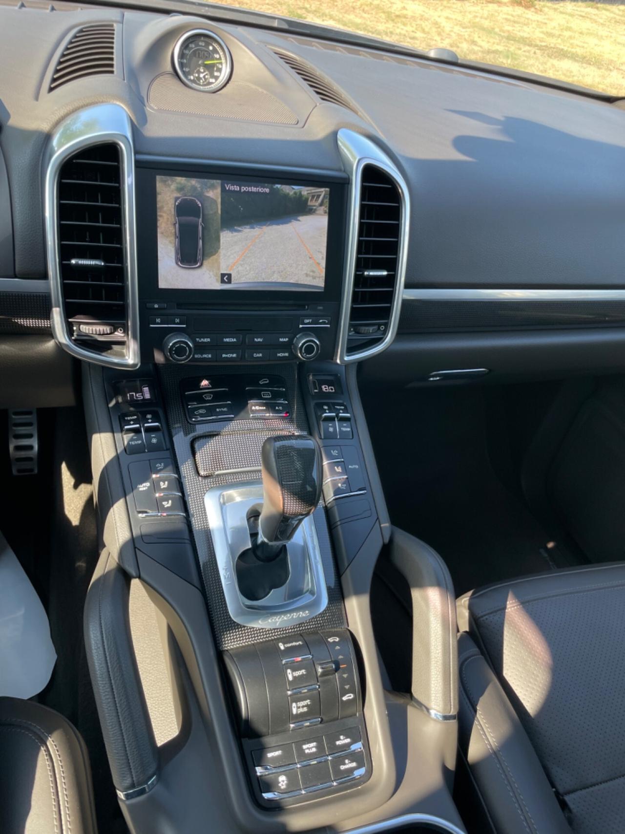 Porsche Cayenne 3.0 S E-Hybrid Platinum Edition