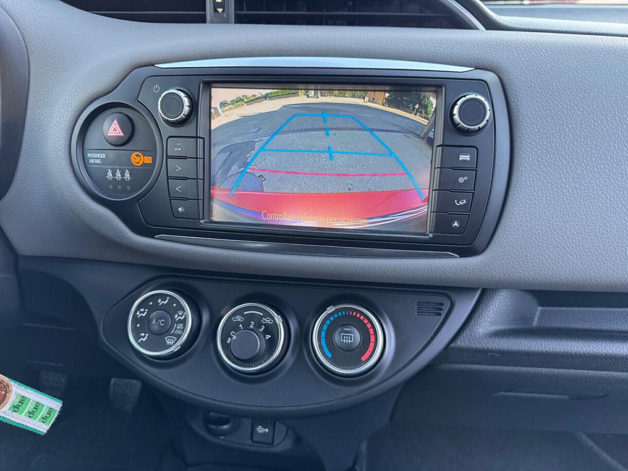 Toyota Yaris 1.3 5 porte Lounge OK NEOPATENTATI