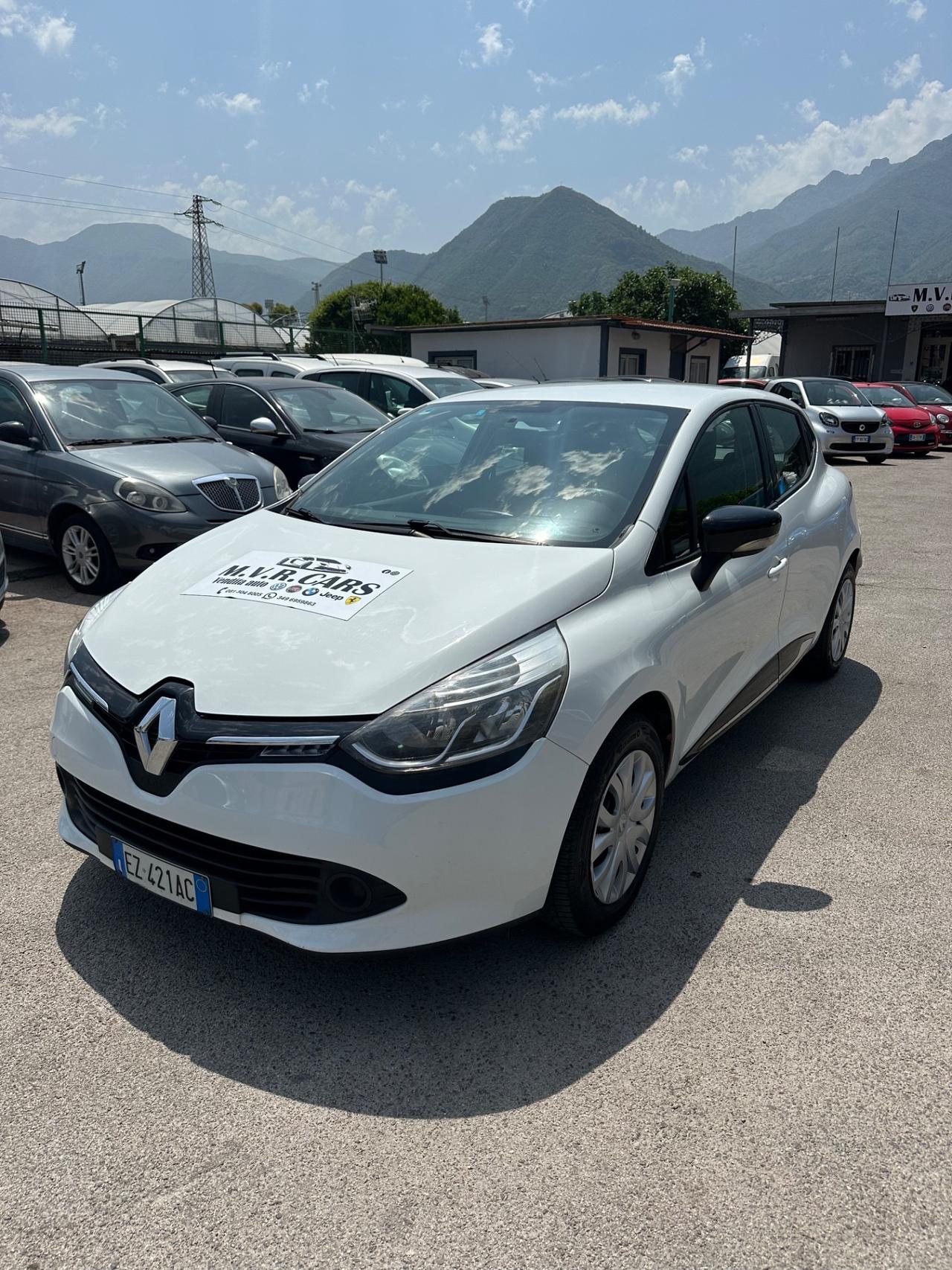 Renault Clio 1.2 75CV GPL 5 porte Costume National