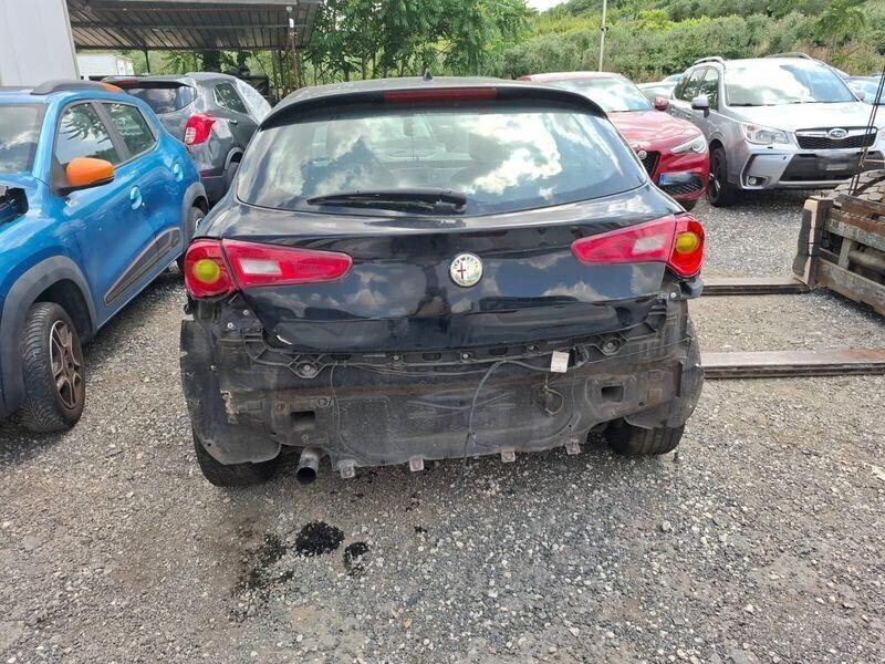 ALFA ROMEO GIULIETTA 1.4 BENZINAGPL SINISTRATA