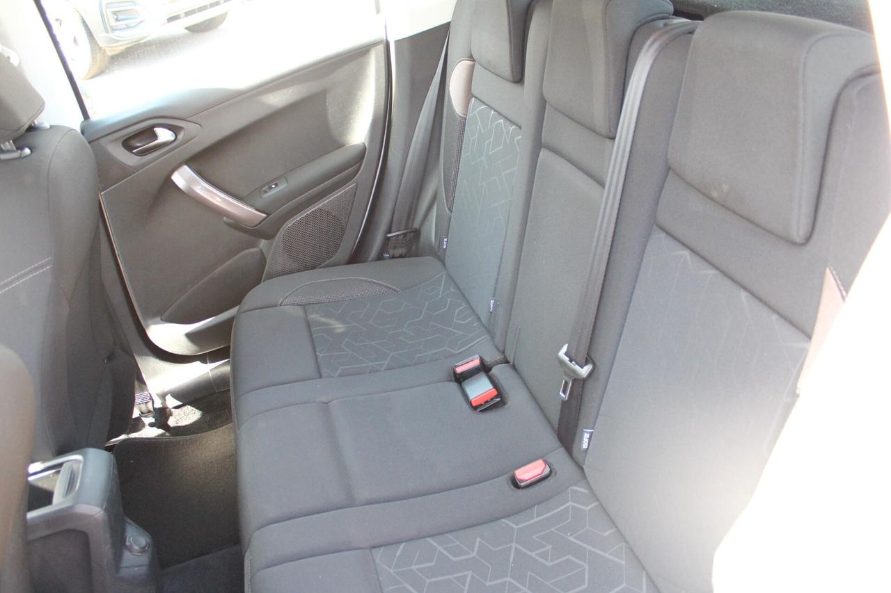 Peugeot 2008 1.2 PureTech 82 Allure