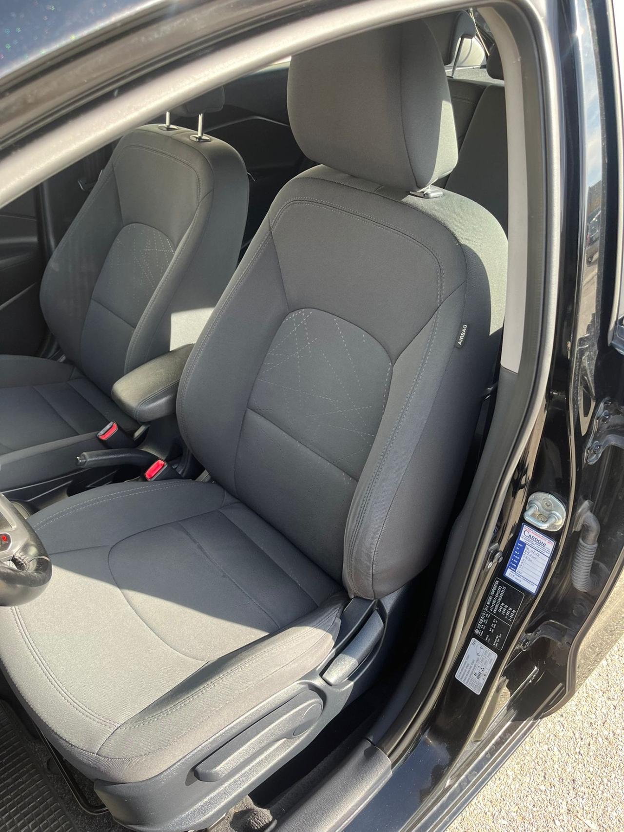 Kia Rio 1.1 CRDi 5p. Active 137000 km