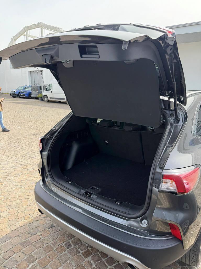 Ford Kuga 1.5 TDCi 120CV AUTOM. TITANIUM **PREZZO REALE**