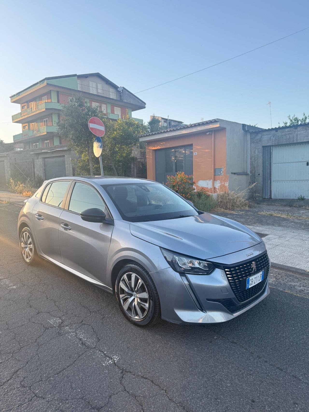 Peugeot 208 PureTech 75cv