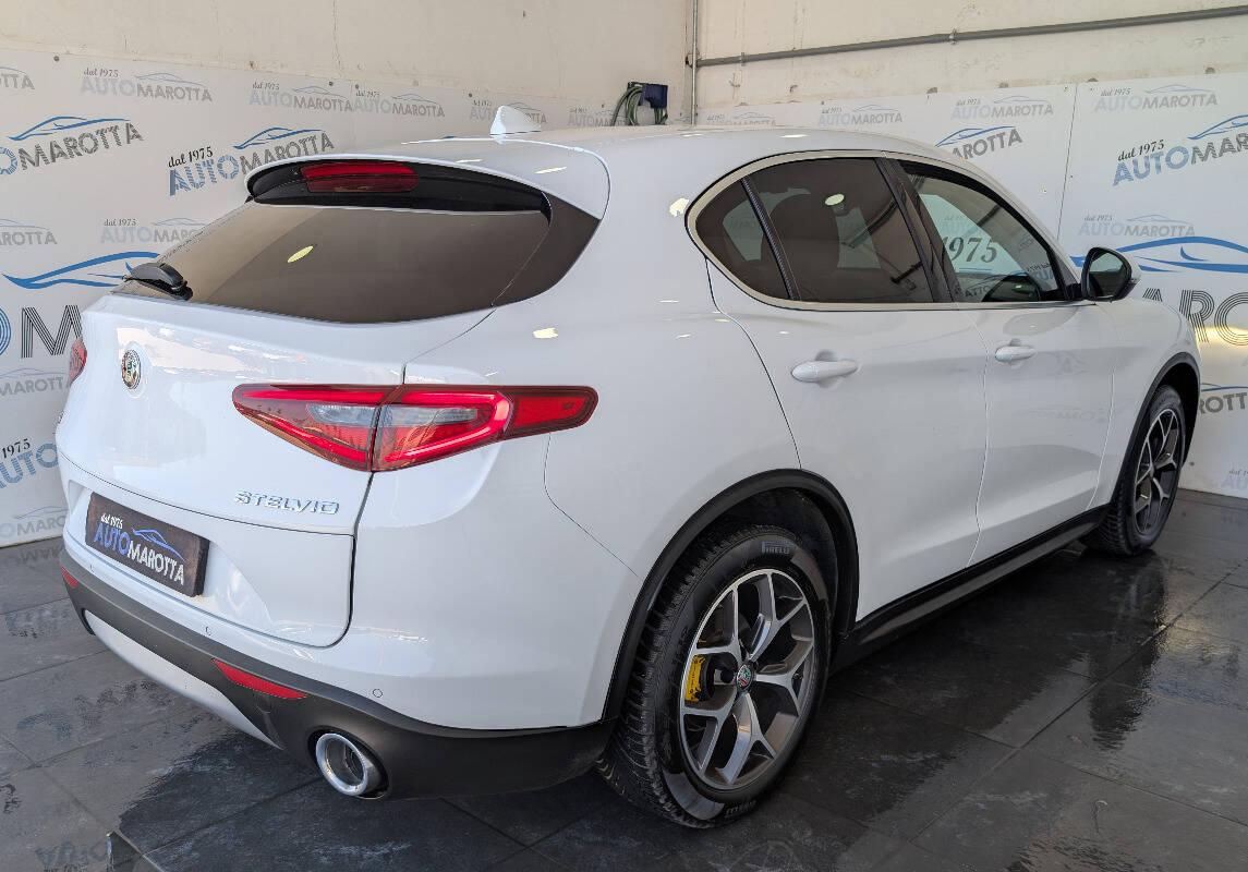 Alfa Romeo Stelvio 2.2 t Super Q4 190cv auto my19