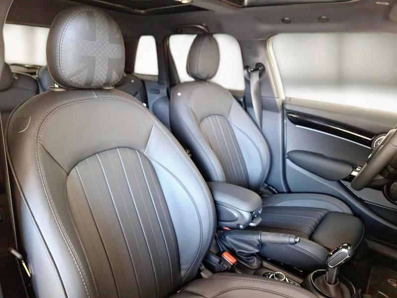 MINI COOPER YOURS AUTO 5 PORTE BERLINA
