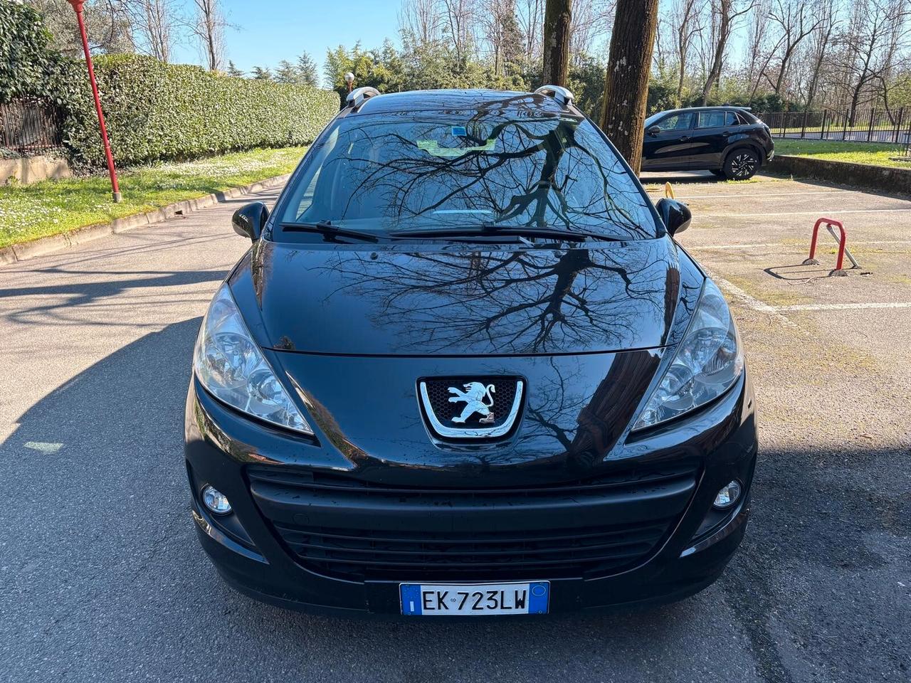 Peugeot 207 1.4 8V 75CV 5p. Active
