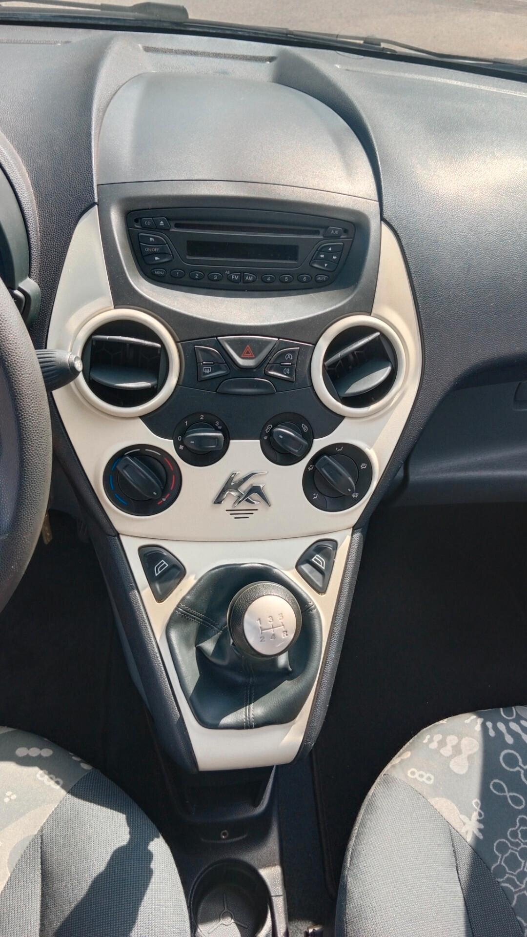 Ford Ka Ka+ 1.2 8V 69CV Titanium