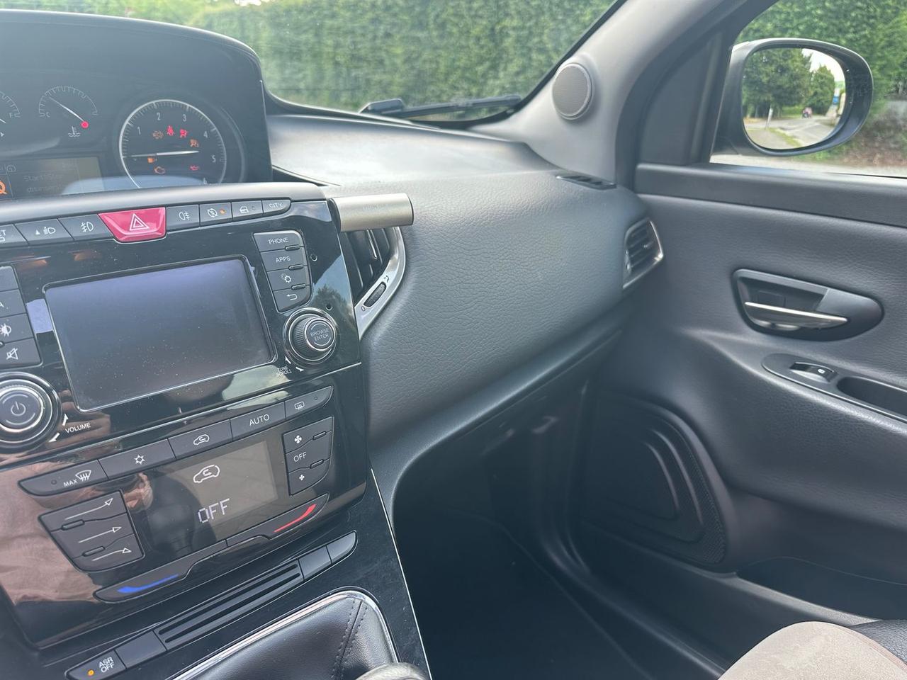 Lancia Ypsilon Platinum 1.3 MultiJet #6194
