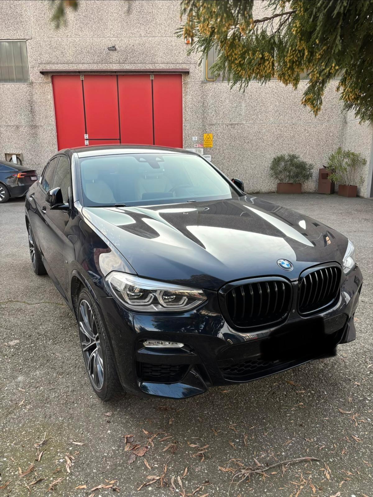 Bmw X4 x drive auto M 90000 km-tagliandi bmw-unico proprietario-perfette condizioni