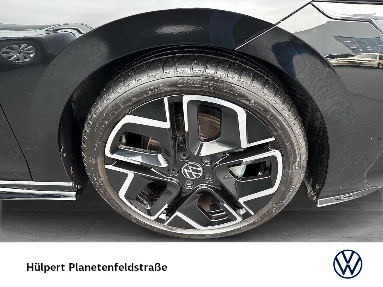Volkswagen*Golf*1.5*eTSI*150CV*DSG*R-LINE*BLACK*STYLE*FACELIFT*18"*CAMERA*ACC