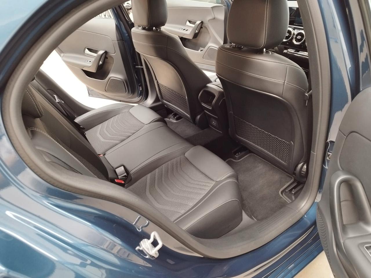 Mercedes-benz A 180 A 180 d Automatic Premium