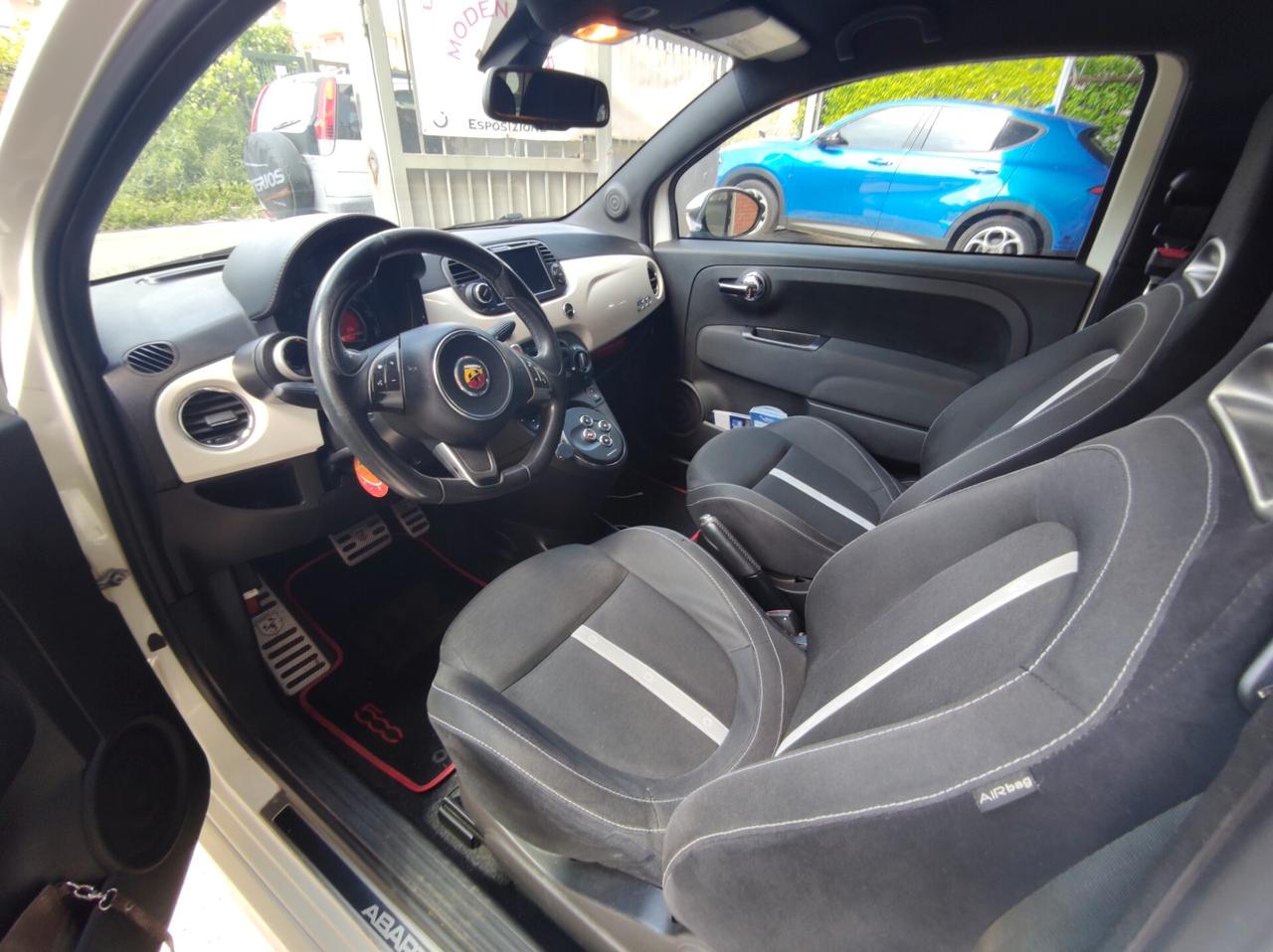 Abarth 500 1.4 Turbo T-Jet Custom AUTOMATICA
