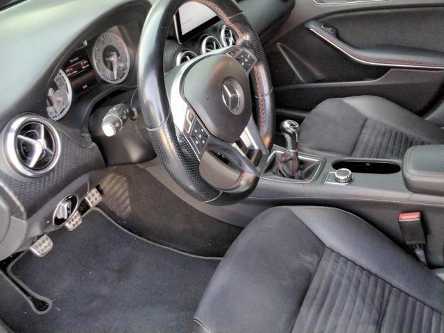 MERCEDES-BENZ A 180 Premium