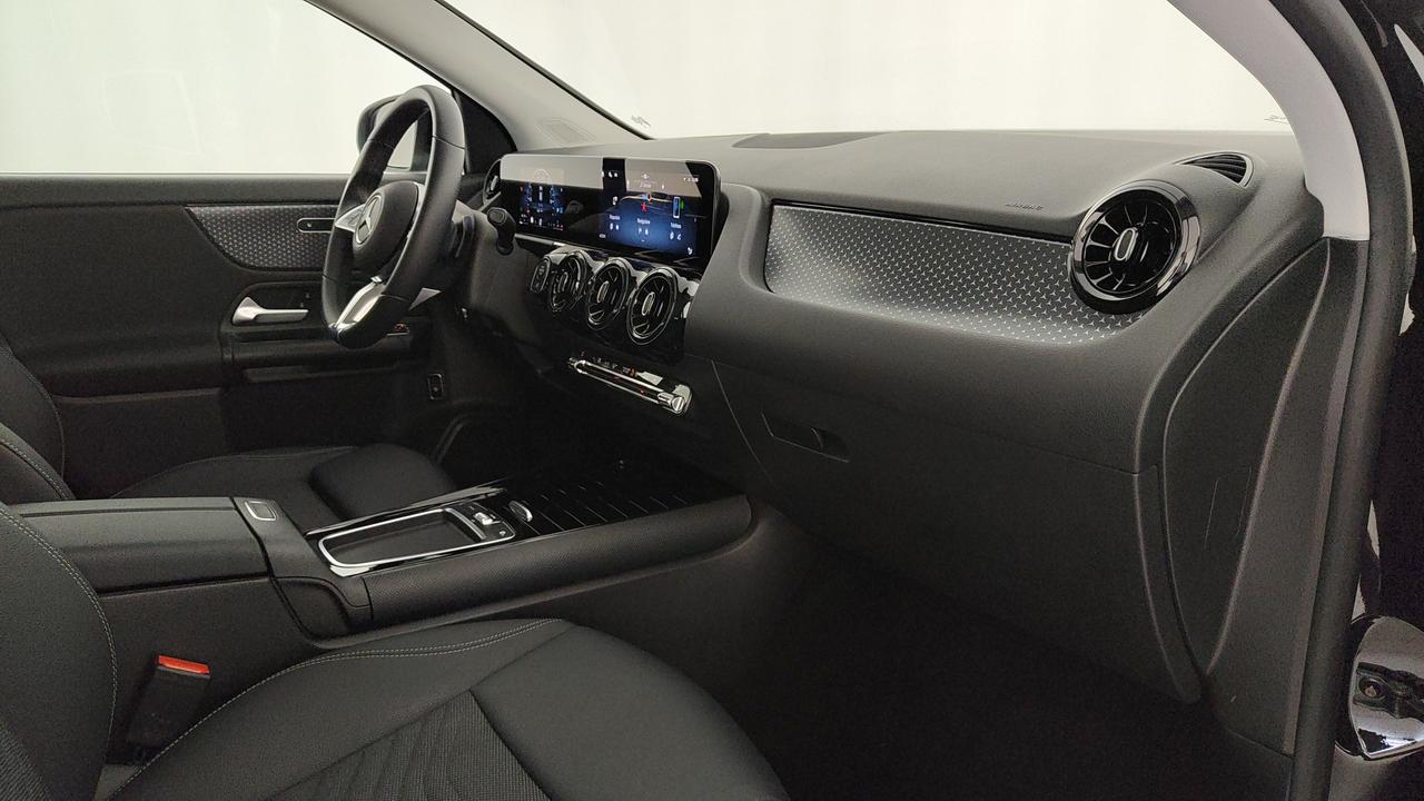 Mercedes-Benz GLA 180 d Advanced auto