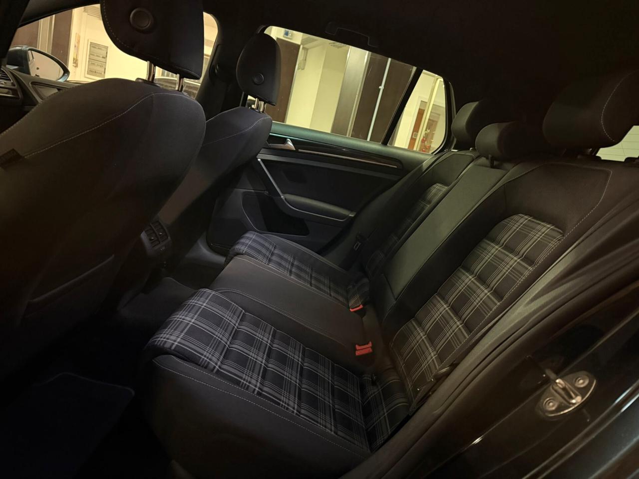 Volkswagen Golf 7 GTD DSG 2.0 Tdi 184Cv