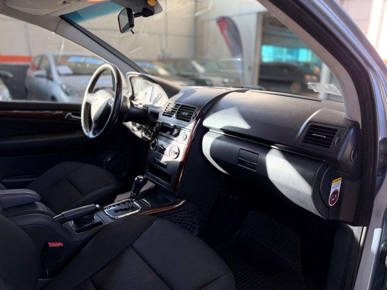 Mercedes-benz A 200 Elegance AUTOMATICA