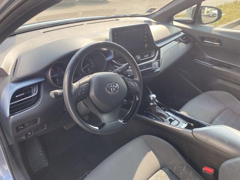 Toyota C-HR 1.8 Hybrid E-CVT Trend