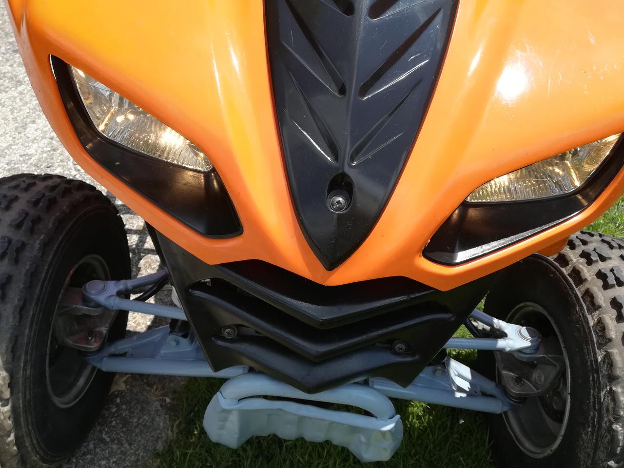 Kawasaki KFX 700 automatico con retro patente b