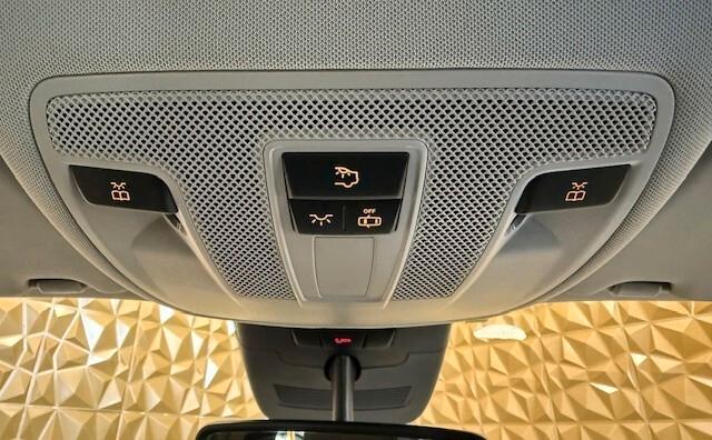 Mercedes-benz B 180 d Premium