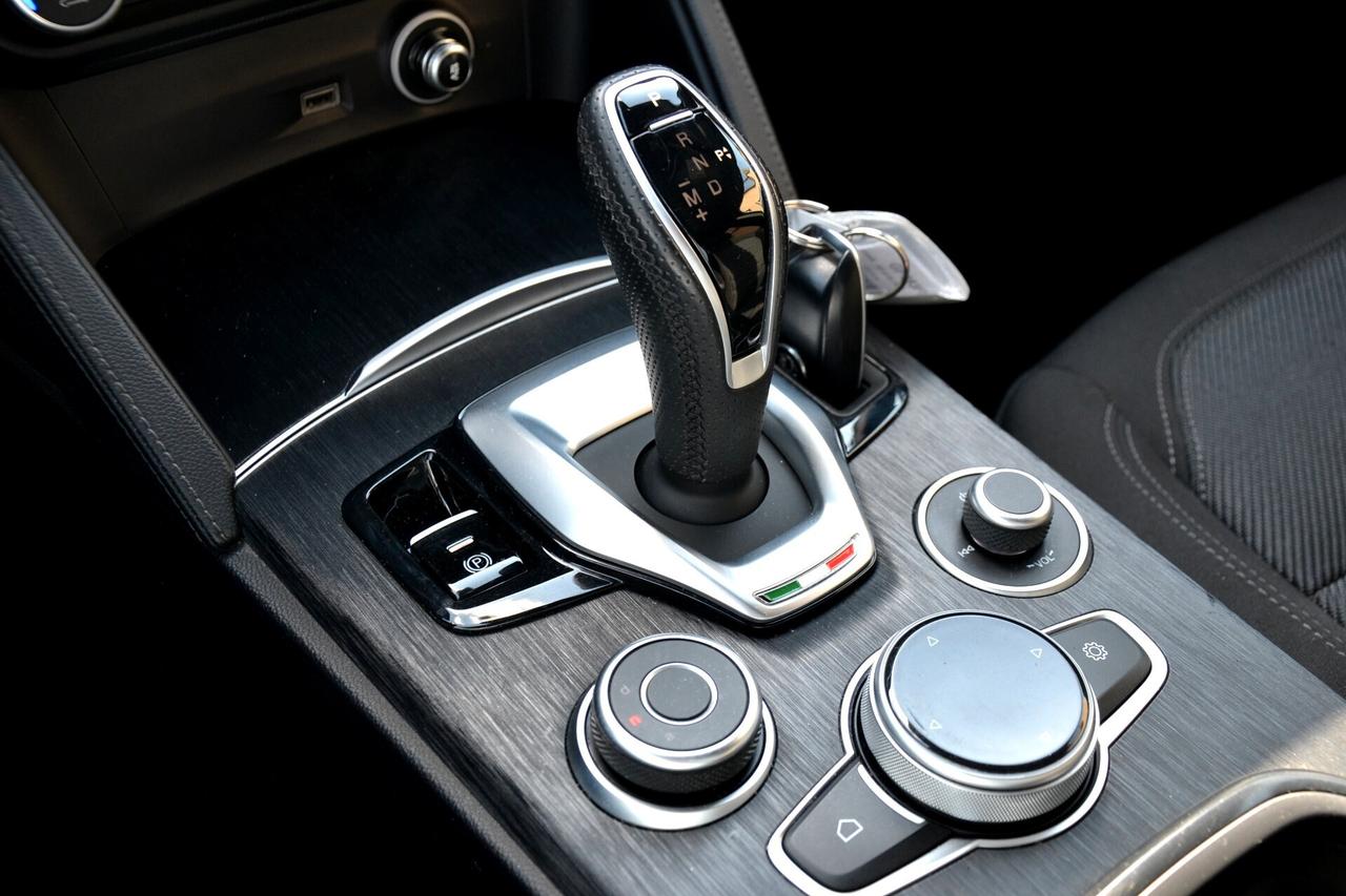 Alfa Romeo Stelvio 2.2 DIESEL 160CV AT8 UNIPRO' | PREZZO REALE SENZA VINCOLI | ITALIANA E FATTURABILE GARANZIA 12M!