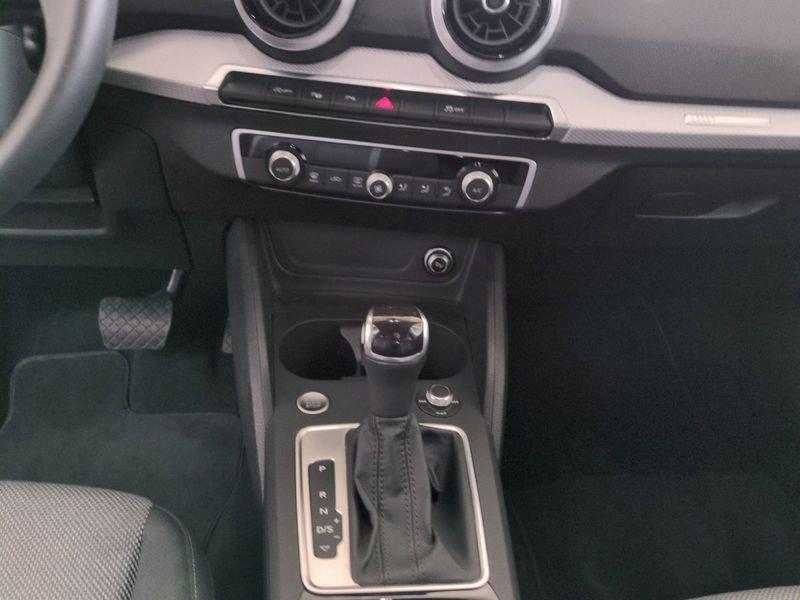Audi Q2 1.5 35 TFSI BUSINESS S TRONIC