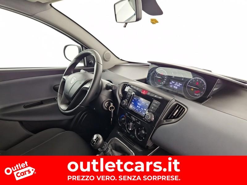 Lancia Ypsilon 1.2 silver 69cv