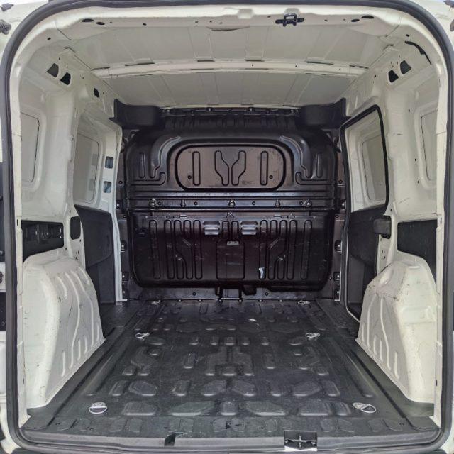 FIAT DOBLO' 1.6 M-JET 105CV FURGONE 3 POSTI 2022