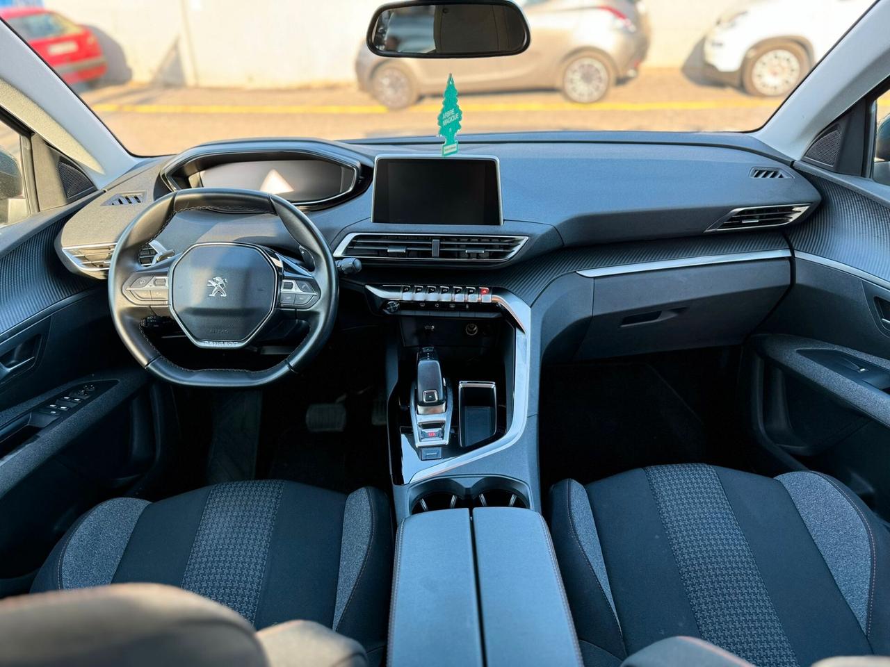 Peugeot 5008 1.5 Diesel 130cv EAT8 Active garanzia 12 mesi possibilita di finanziamento in sede