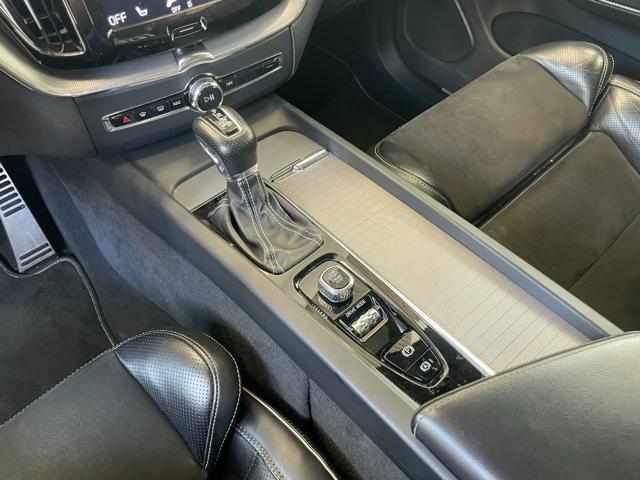VOLVO XC60 D4 AWD GEARTRONIC R-DESIGN