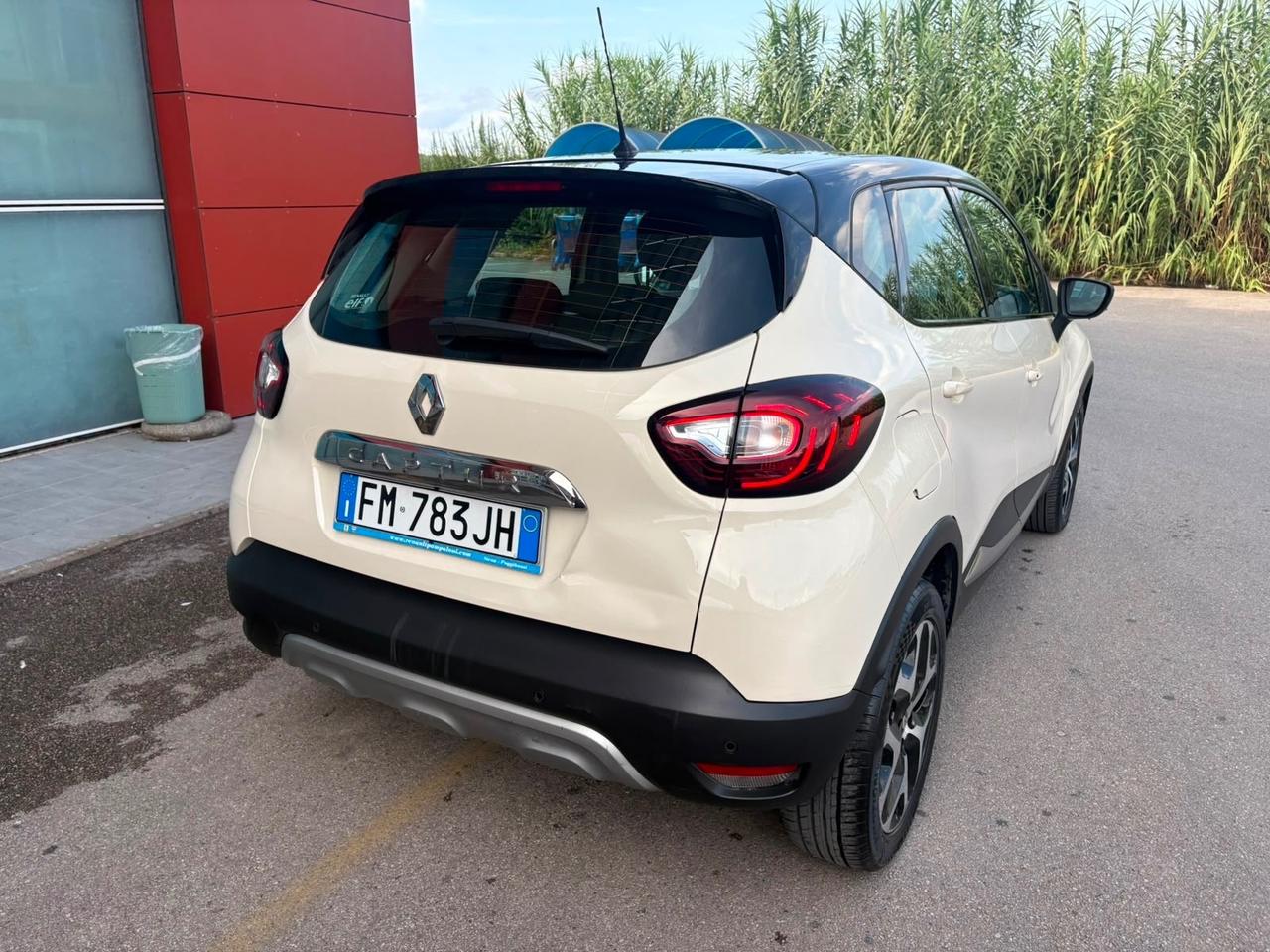 Renault Captur dCi 8V 90 CV Sport Edition