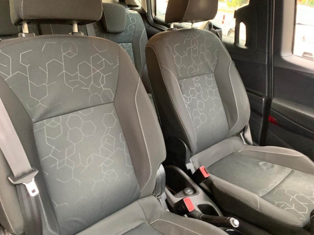 Ford B-Max 1.6 TDCi 95 CV Neopatentati