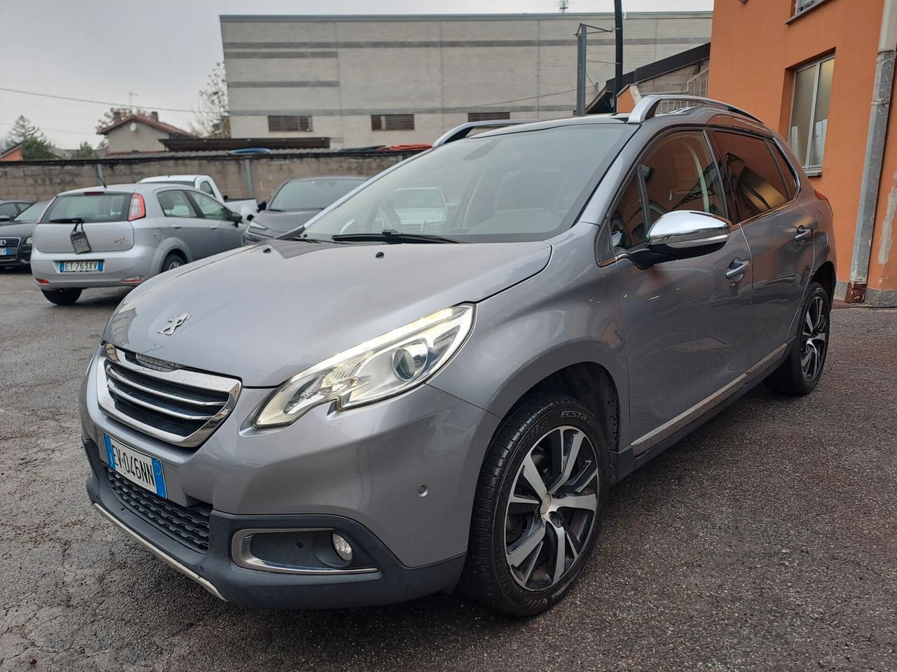 PEUGEOT 2008 1.6 HDI 115 cv *OK NEOPATENTATI*