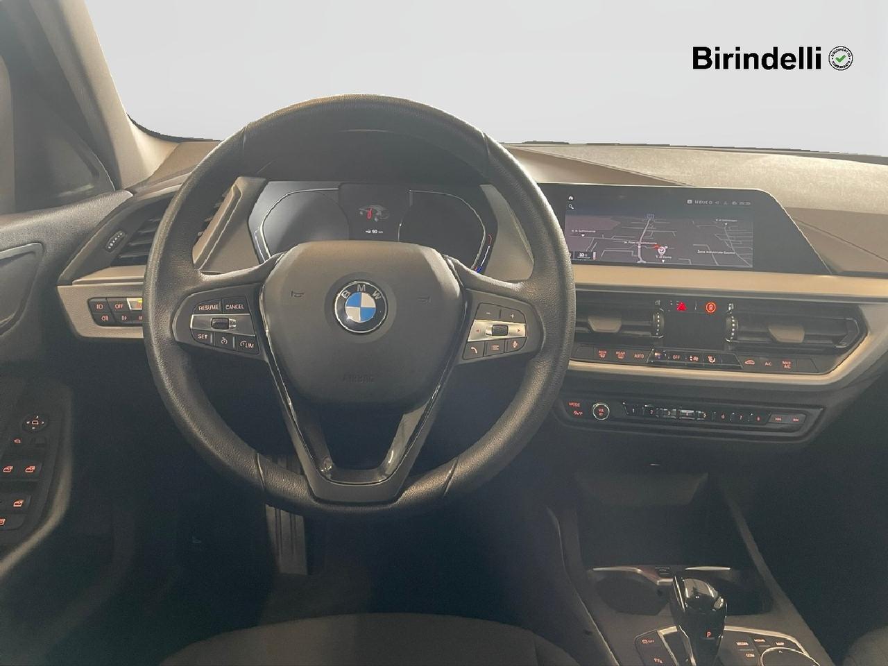 BMW Serie 1 (F40) - 116d 5p. Msport Exterior