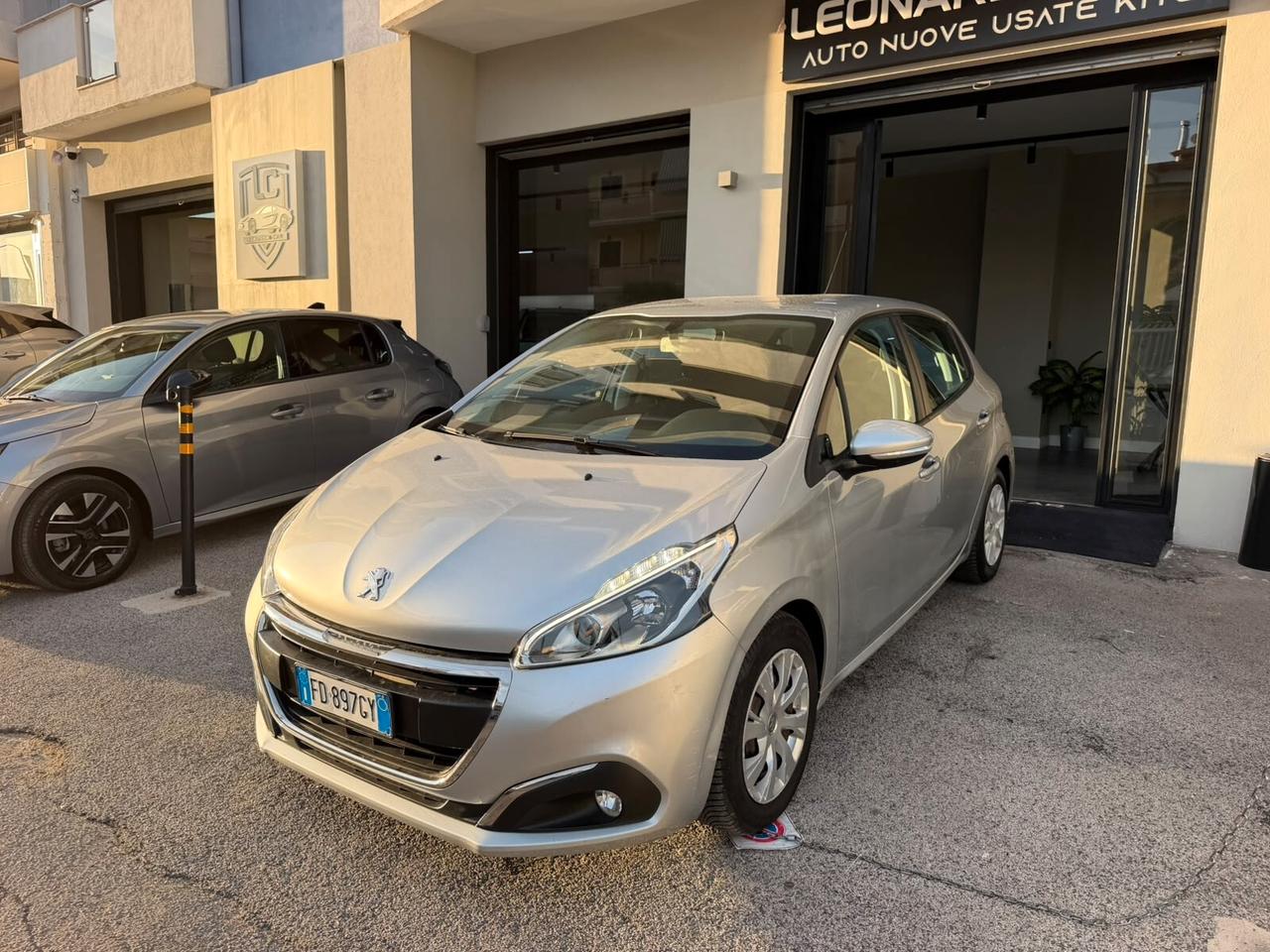 Peugeot 208 BlueHDi 75cv OK NEOPATENTATI