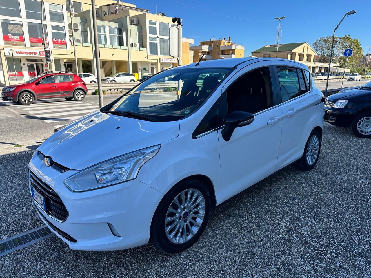 Ford B-Max 1.4 90 CV Titanium metano