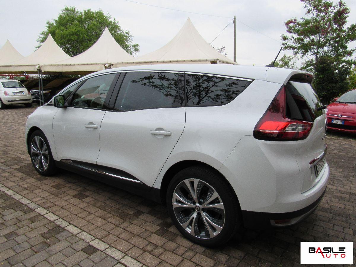 RENAULT - Grand Scénic - Blue dCi 120 CV Initiale Paris 7 POSTI