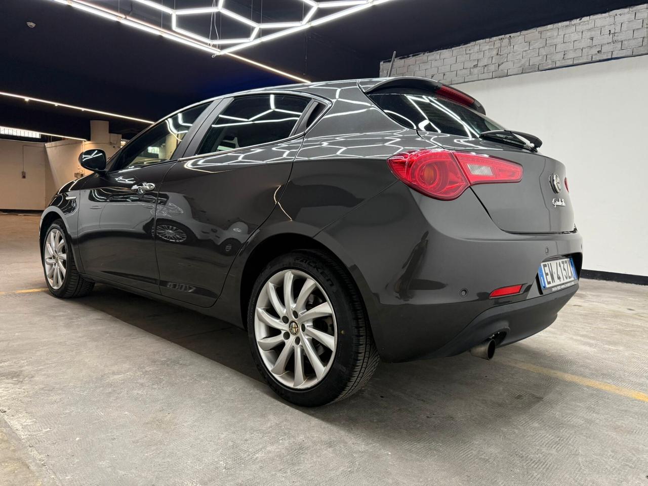 Alfa Romeo Giulietta 1.6 JTDm-2 105 CV Exclusive