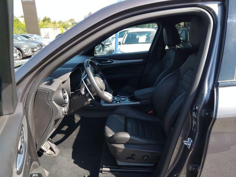 Alfa Romeo Stelvio 2023 2.2 t Veloce Q4 210cv auto
