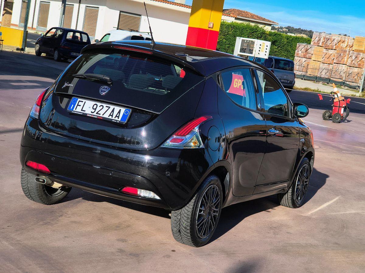 LANCIA - Ypsilon - 1.2 69 CV 5p. GPL Ecochic Gold